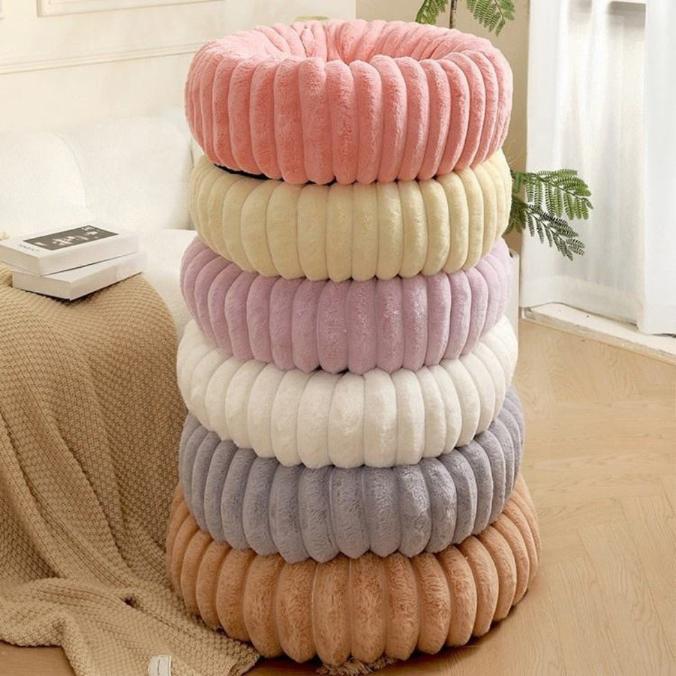 Coussins pour chien disponibles en six couleurs modernes et variées