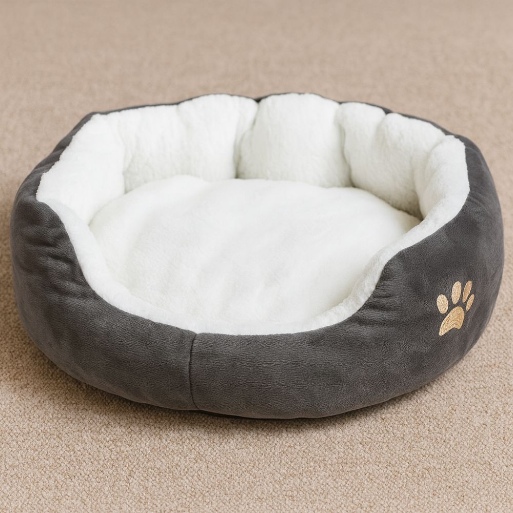 Panier pour chien gris élégant, intérieur blanc immaculé en laine