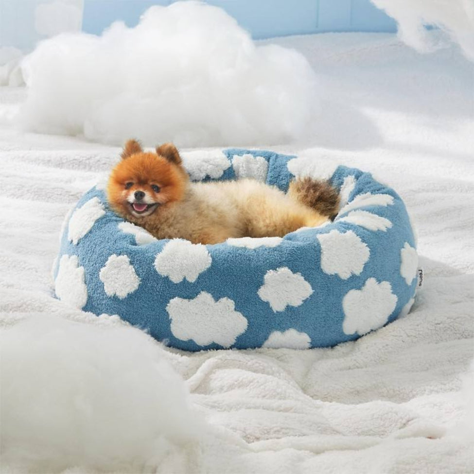 Coussins pour chien à motif nuage, spitz profitant de sa douceur