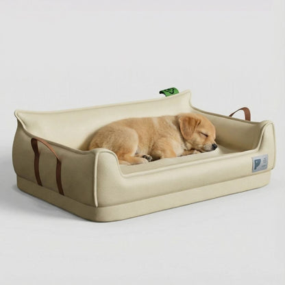 Canapé pour chien à mousse épaisse, vue diagonale avec chiot endormi, soutien confortable et enveloppant