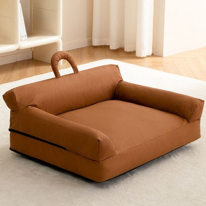 Fauteuil pour chien marron en tissu technique résistant et facile à nettoyer