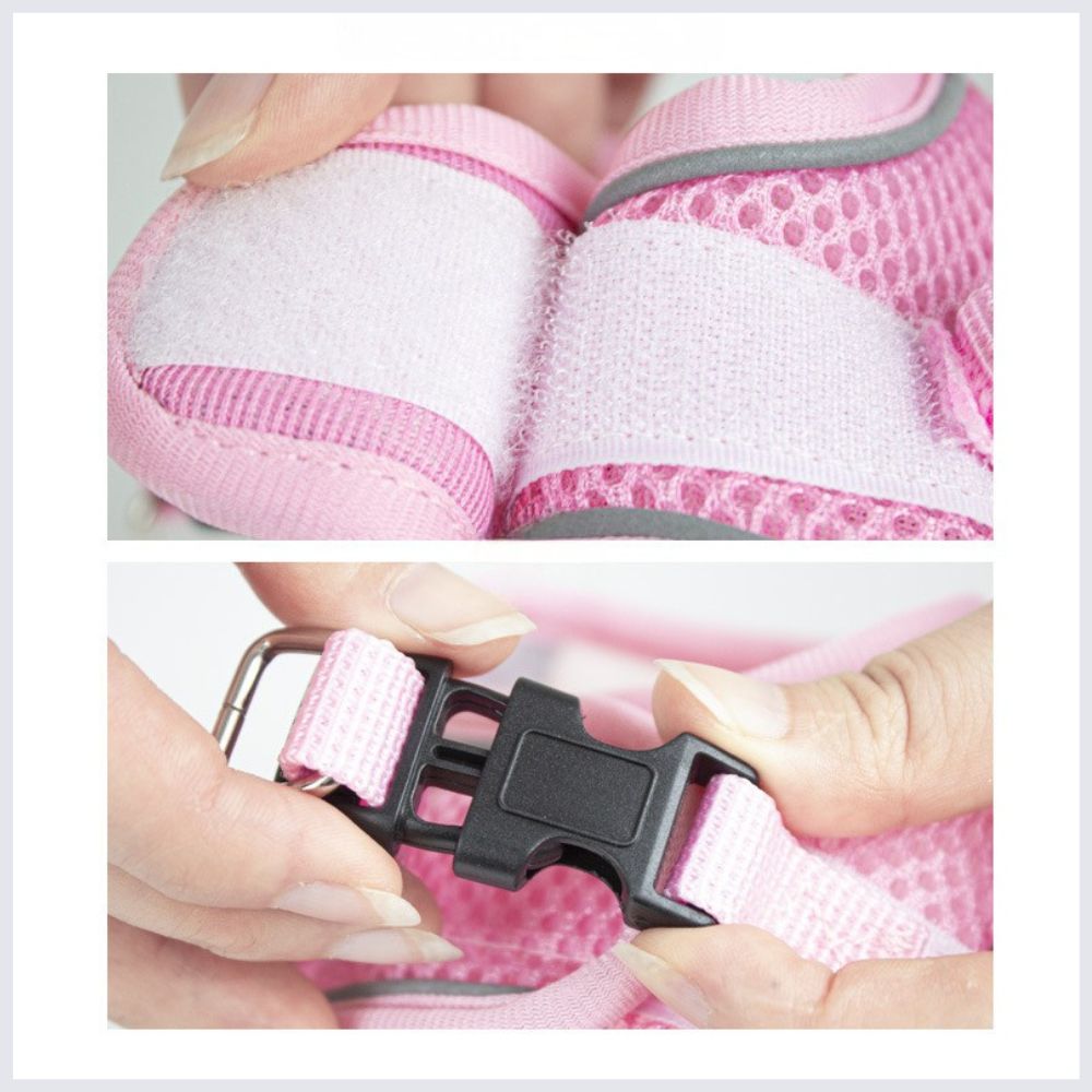 détail harnais pour petit chien rose avec bande de velcro et système de fermeture solide et facile à clipser