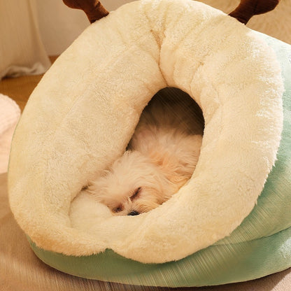 Maisonnette chien douce et chaude, refuge parfait pour un bichon
