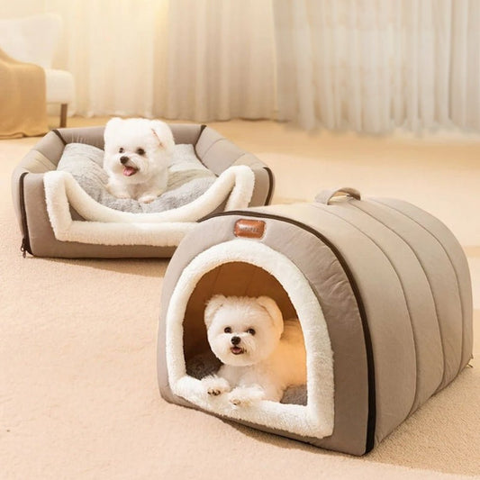Deux bichons installés dans une niche pour chien modulable, version lit et version fermée
