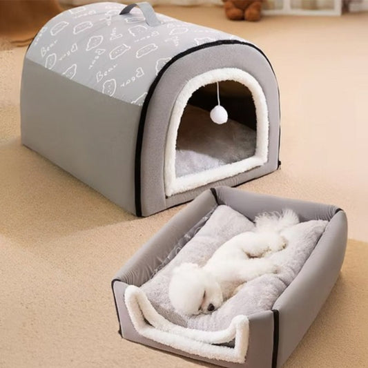 Petit bichon endormi sur sa niche pour chien intérieur modulable
