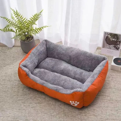 Panier chien orange vu de haut, produit en intégralité