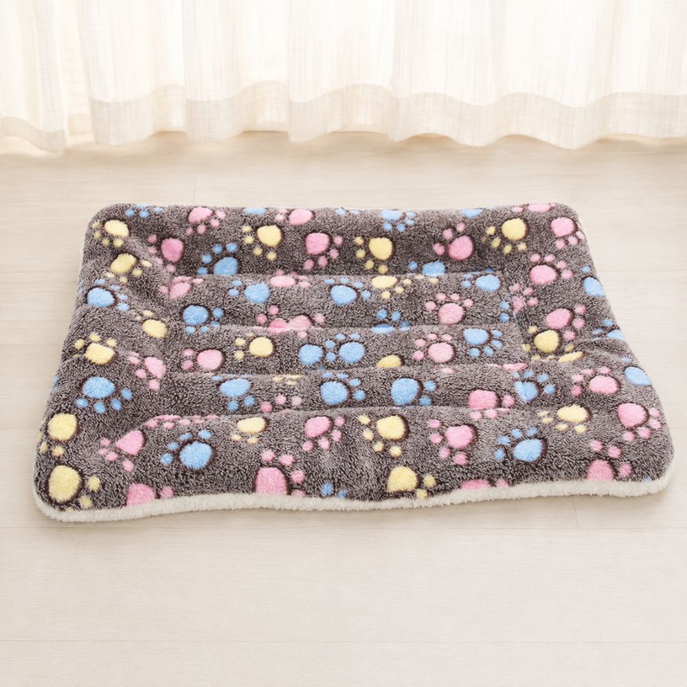 Tapis pour chien en tissu flanelle, présenté seul